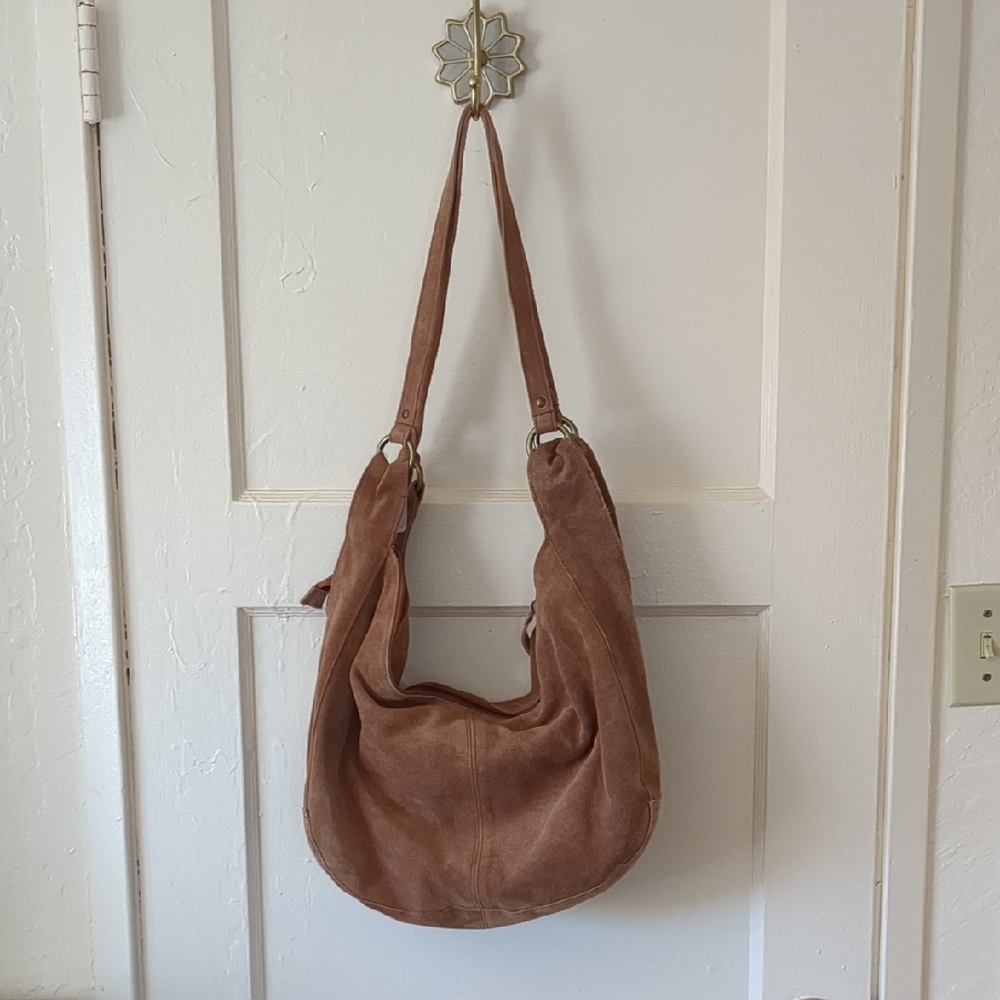 Elegant Tan Suede Shoulder Bag